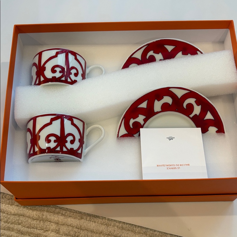 Balcon du Guadalquivir tea cup and saucer